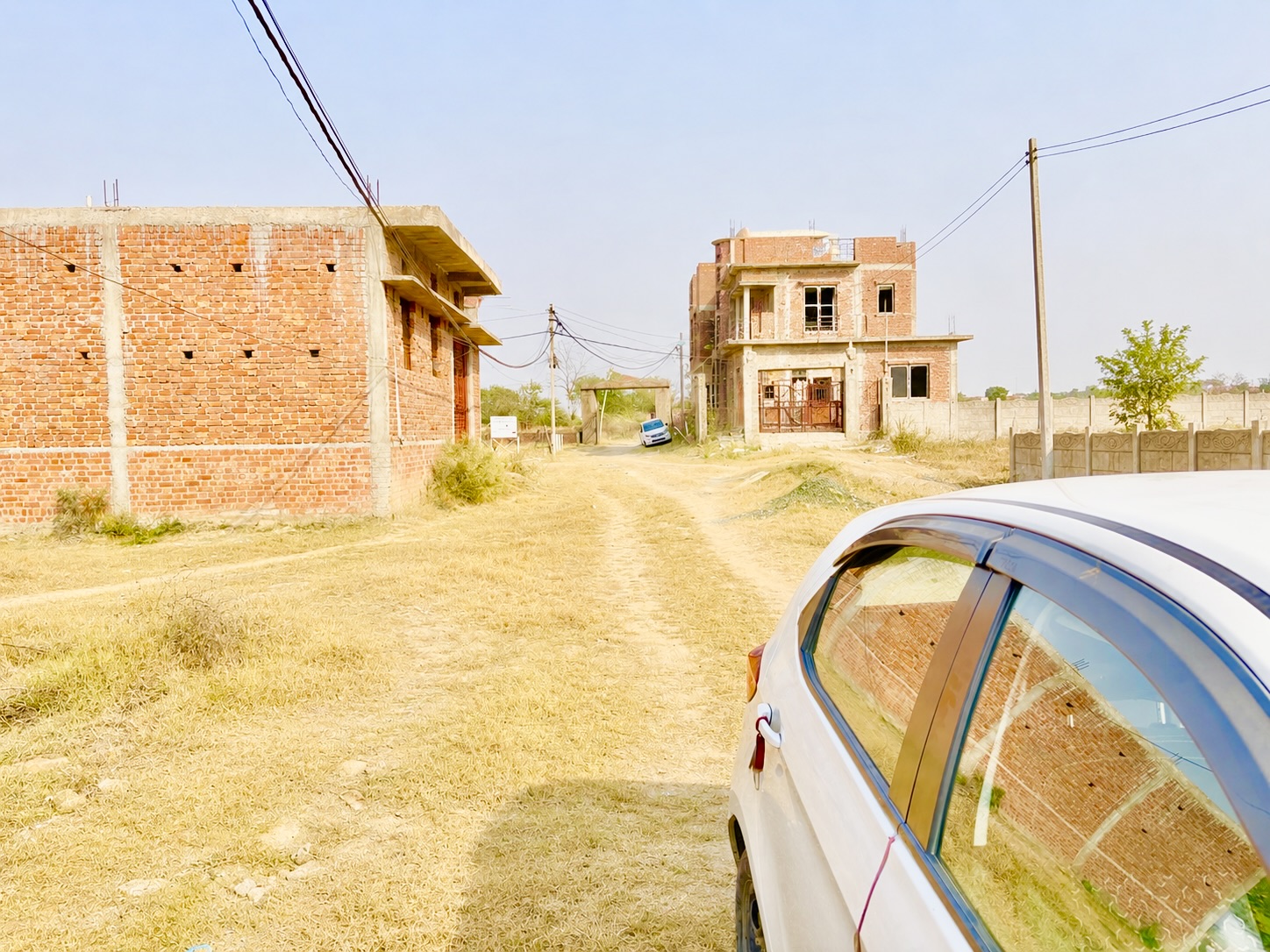 बसंत बिहार कॉलोनी में 1200 sqft का 30 फीट रास्ता पर प्लॉट 
